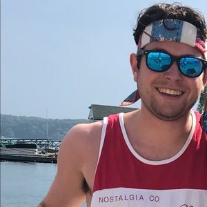 Meet your Posher, Max